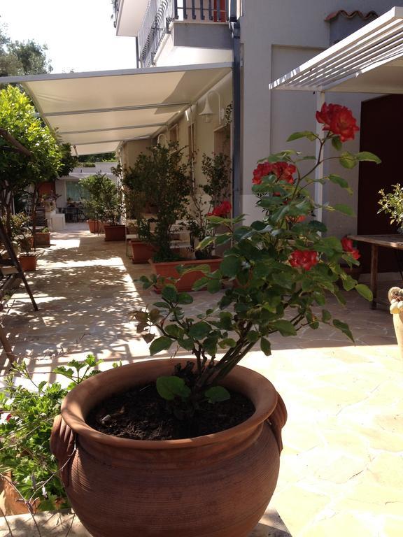 Il Giardino Dei Limoni Acomodação com café da manhã Aci Castello Exterior foto