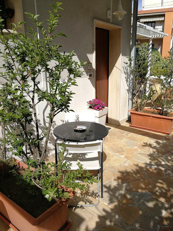 Il Giardino Dei Limoni Acomodação com café da manhã Aci Castello Exterior foto