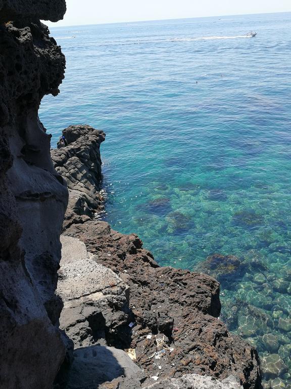 Il Giardino Dei Limoni Acomodação com café da manhã Aci Castello Exterior foto